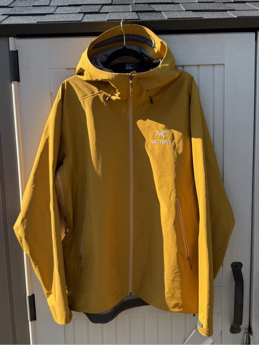 Arc'teryx Men's Yellow Waterproof Hooded Raincoat